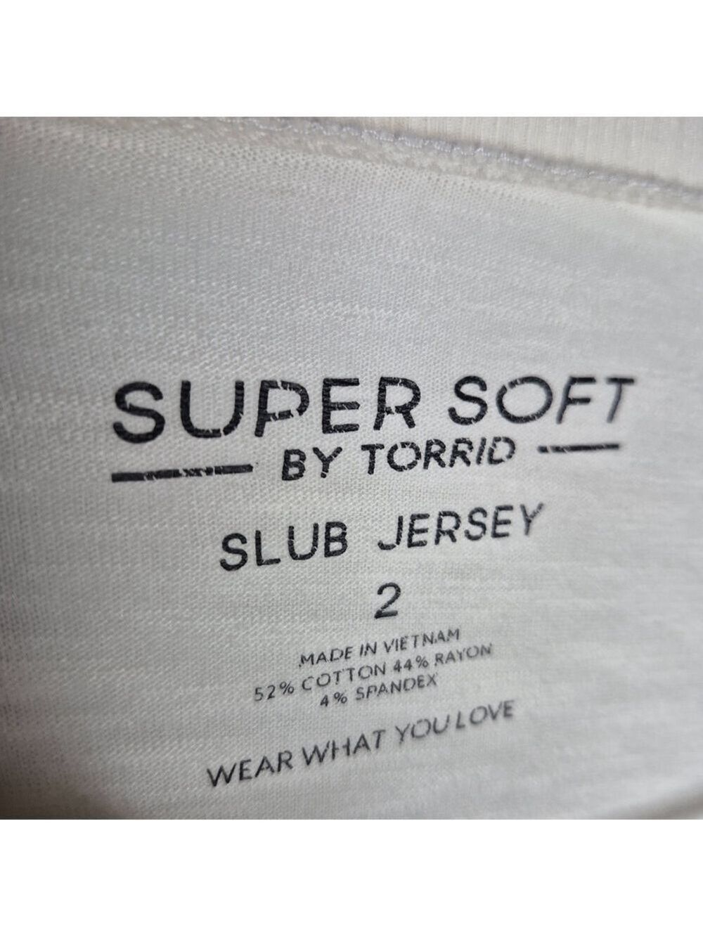 Torrid Super Soft Skull Graphic Raglan Sweatshirt – Cream & Black (2X) - Picture 5 of 7